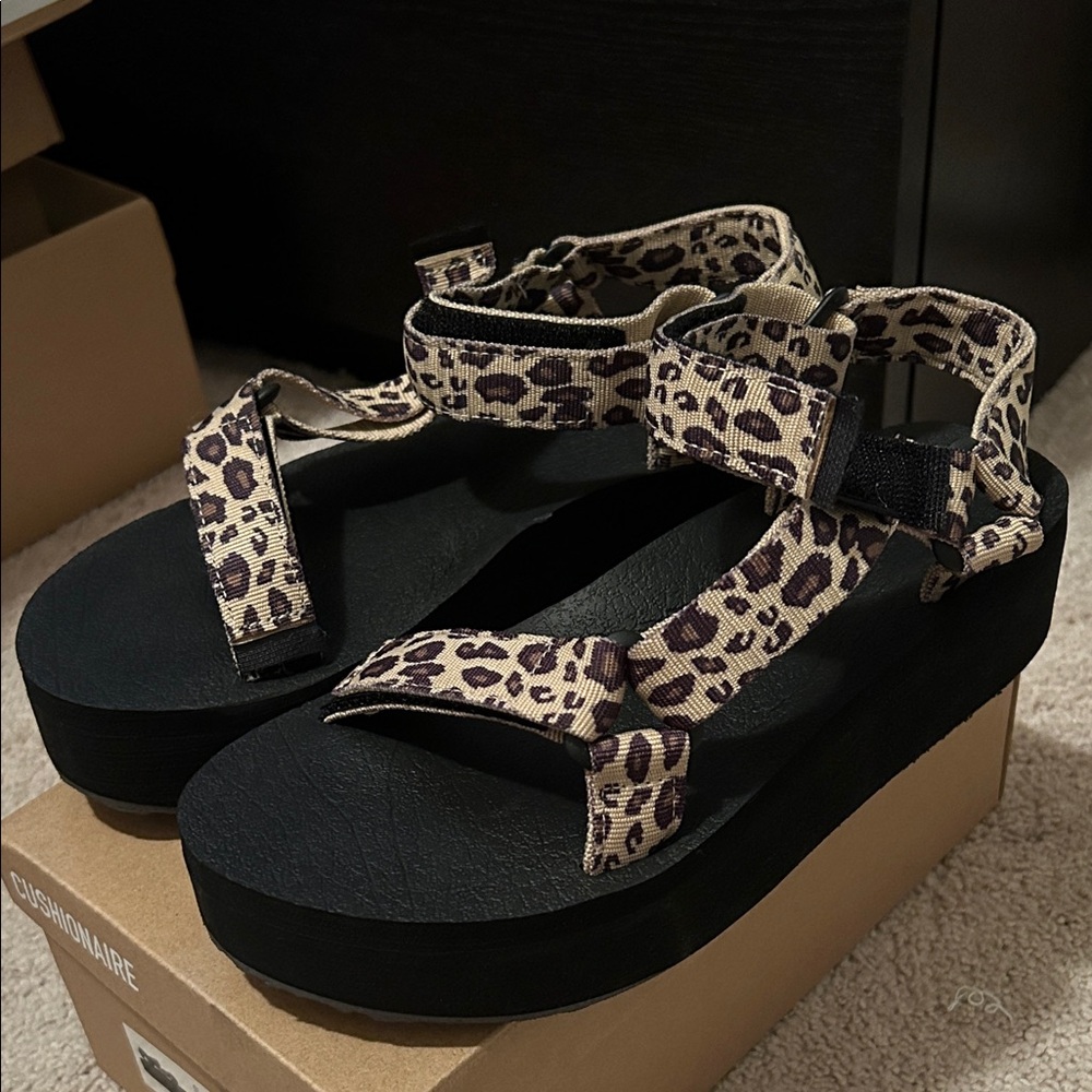 Cushionaire Women's Leopard Print Platform Sandals